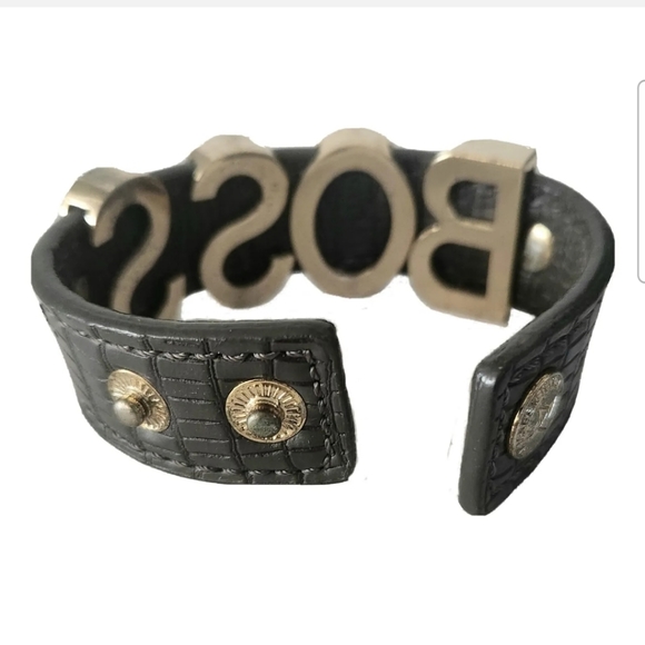 BCBGeneration BOSS Leather Cuff Bracelet Gold Tone Letter Charm BCBG Boho Snap - Picture 2 of 10